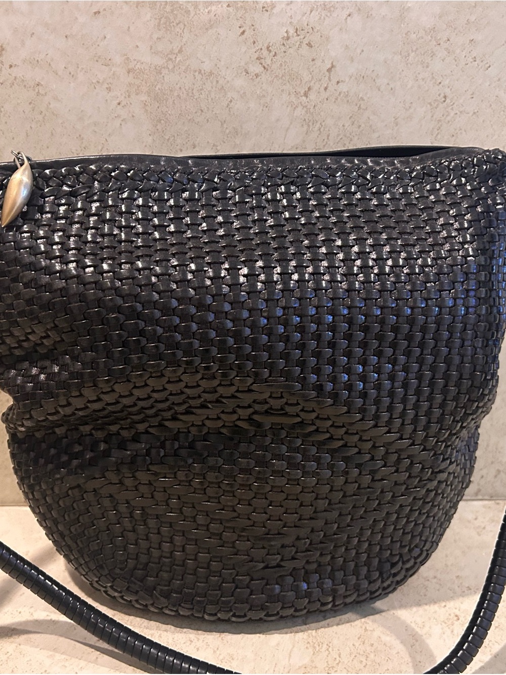 De Vecchi by Hamilton Hodge Black woven leather shoulder bag